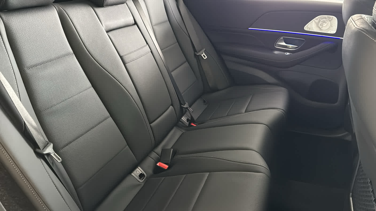 Thumbnail: 2026 Mercedes-Benz GLE - 36