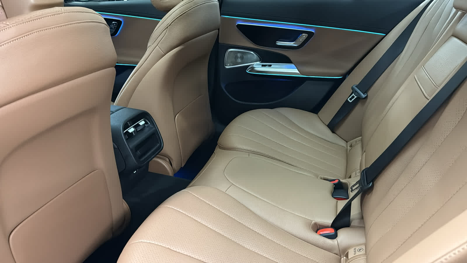 Thumbnail: 2026 Mercedes-Benz E-Class - 31