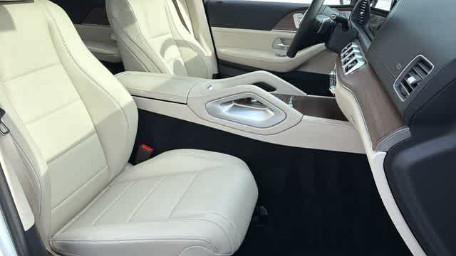 Thumbnail: 2026 Mercedes-Benz GLE - 36