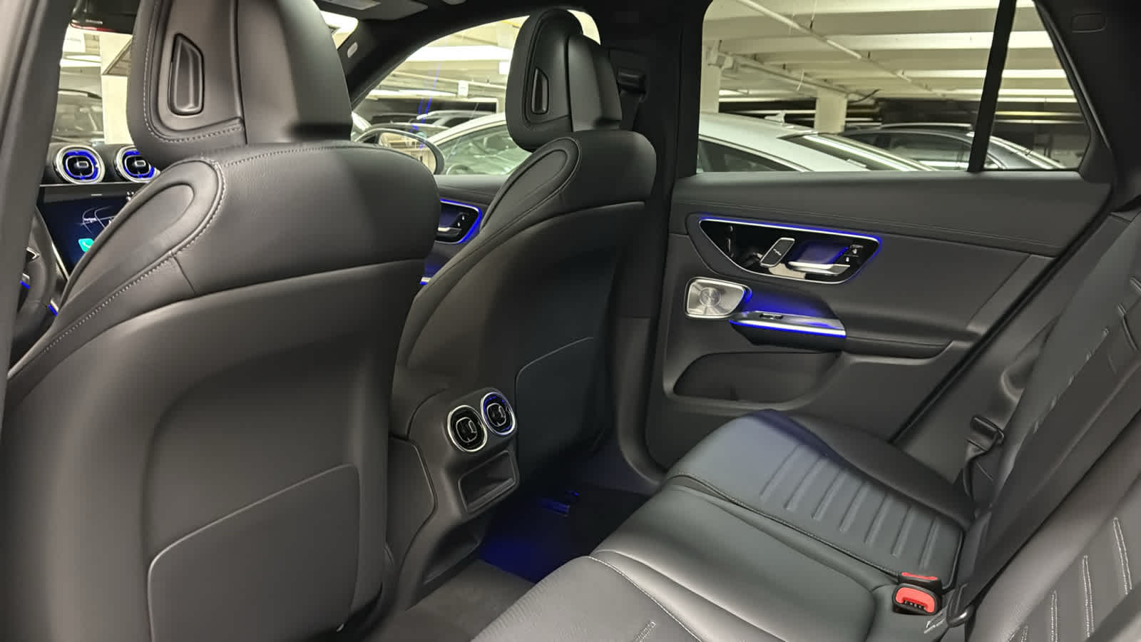 Thumbnail: 2026 Mercedes-Benz GLC - 29