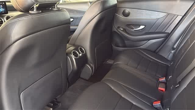 Thumbnail: 2022 Mercedes-Benz GLC - 29