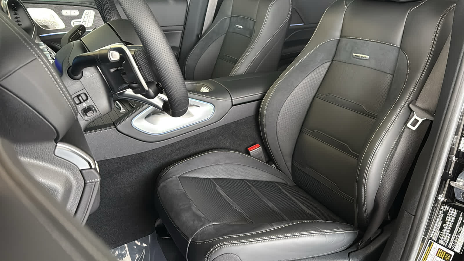 Thumbnail: 2026 Mercedes-Benz GLE - 29