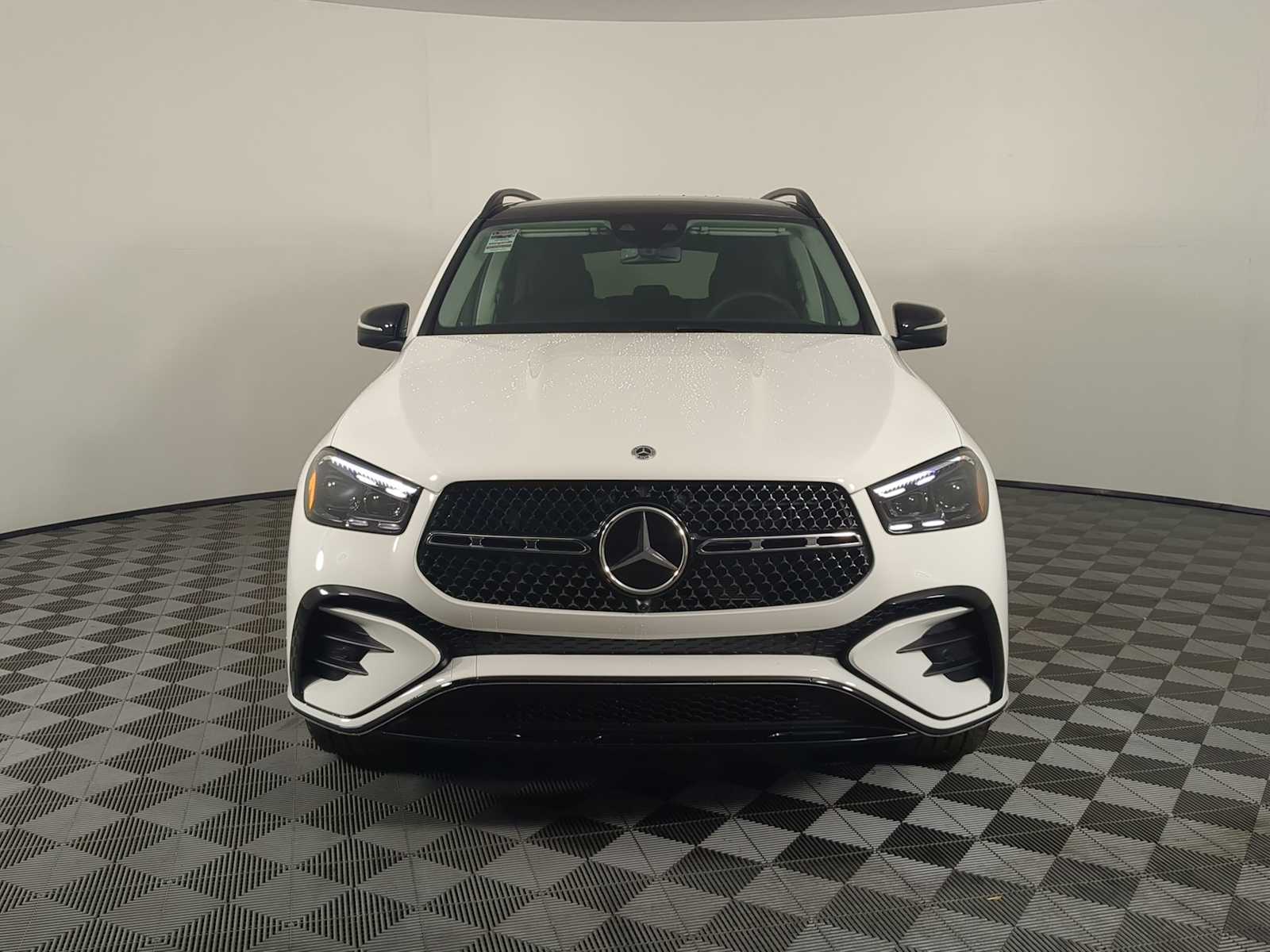 Thumbnail: 2026 Mercedes-Benz GLE - 8