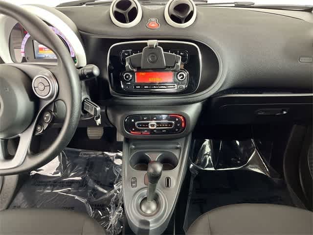 2017 Smart Fortwo  24