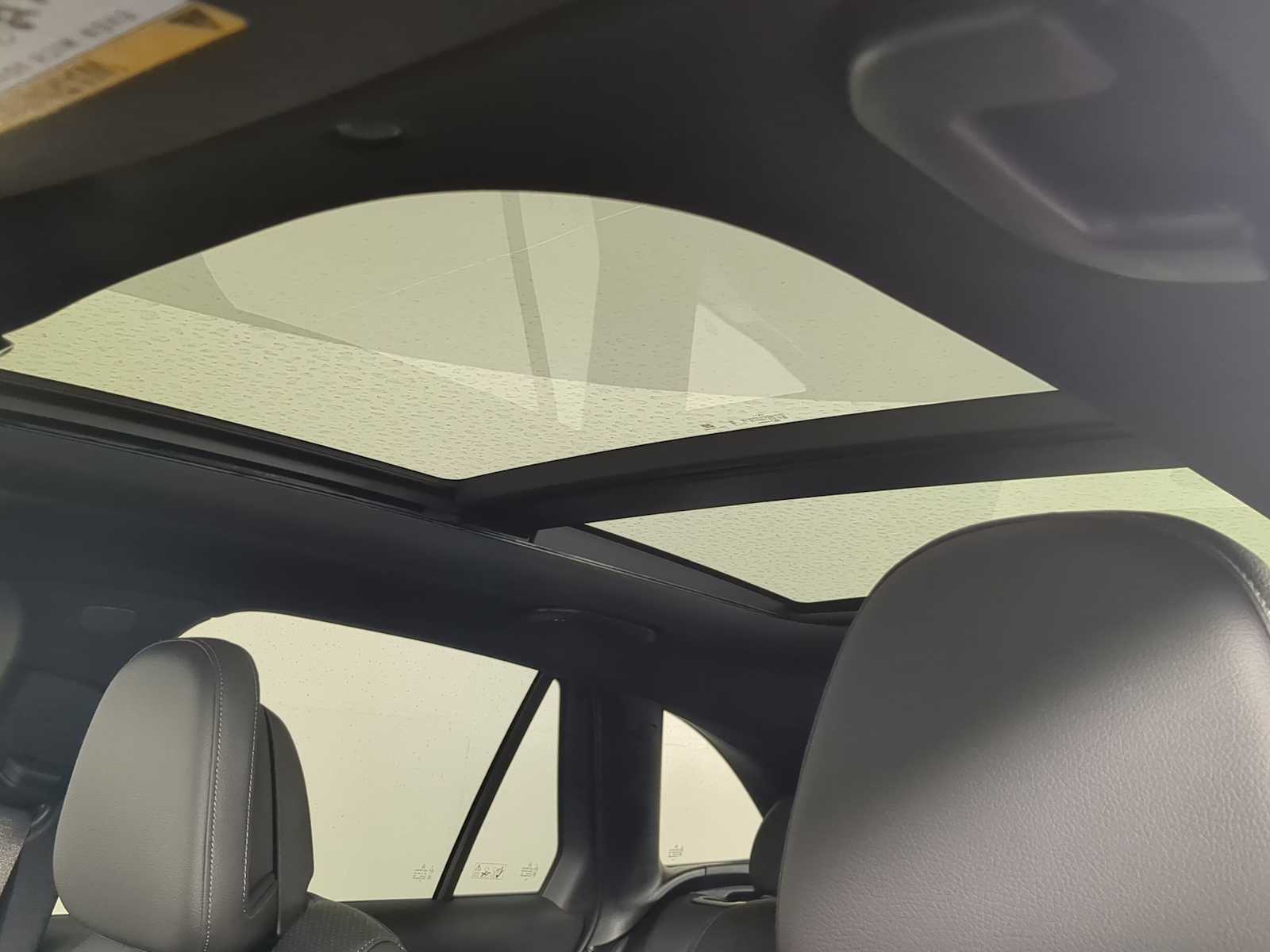 Thumbnail: 2026 Mercedes-Benz GLC - 22