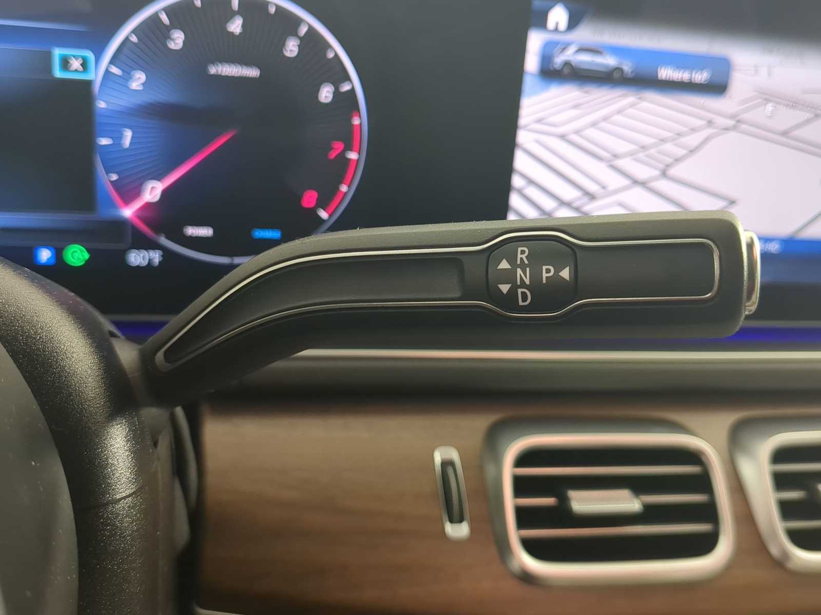 Thumbnail: 2026 Mercedes-Benz GLE - 32