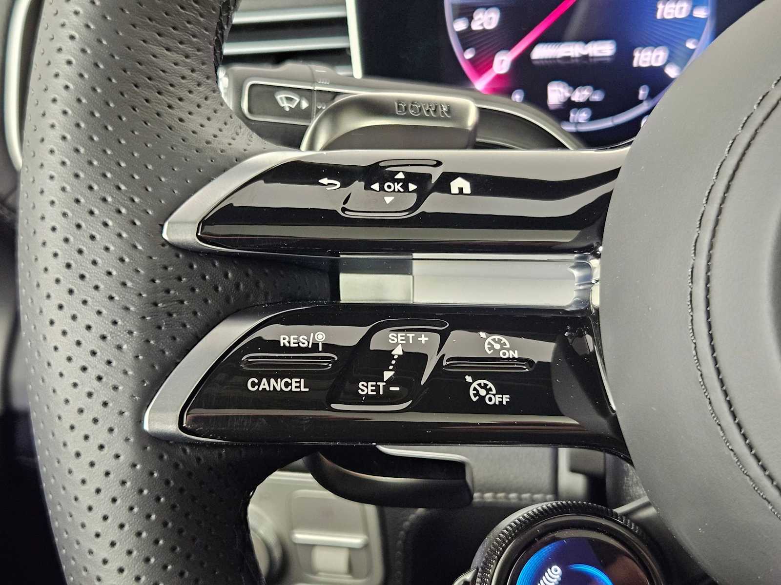 Thumbnail: 2025 Mercedes-Benz GLE - 24