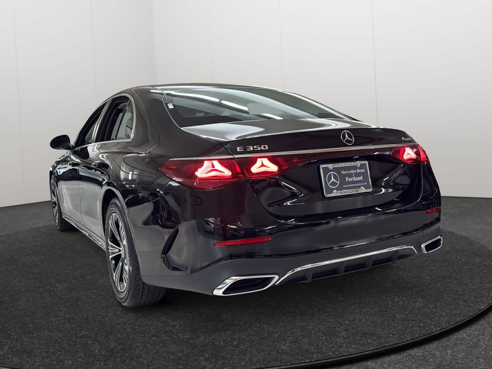 Thumbnail: 2026 Mercedes-Benz E-Class - 5