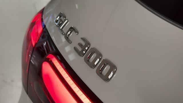 Thumbnail: 2026 Mercedes-Benz GLC - 10