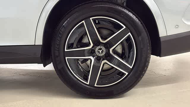 Thumbnail: 2026 Mercedes-Benz GLC - 11
