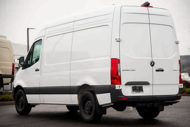 Thumbnail: 2025 Mercedes-Benz Sprinter - 10