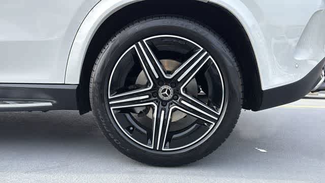 Thumbnail: 2026 Mercedes-Benz GLE - 12