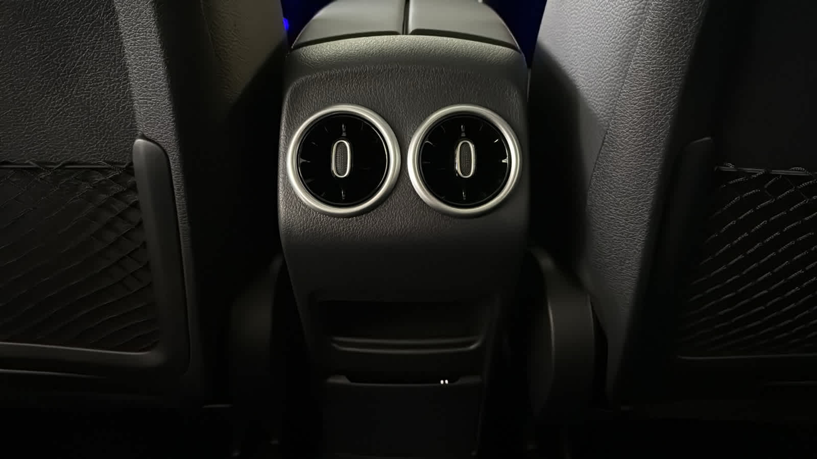 Thumbnail: 2026 Mercedes-Benz GLB - 29