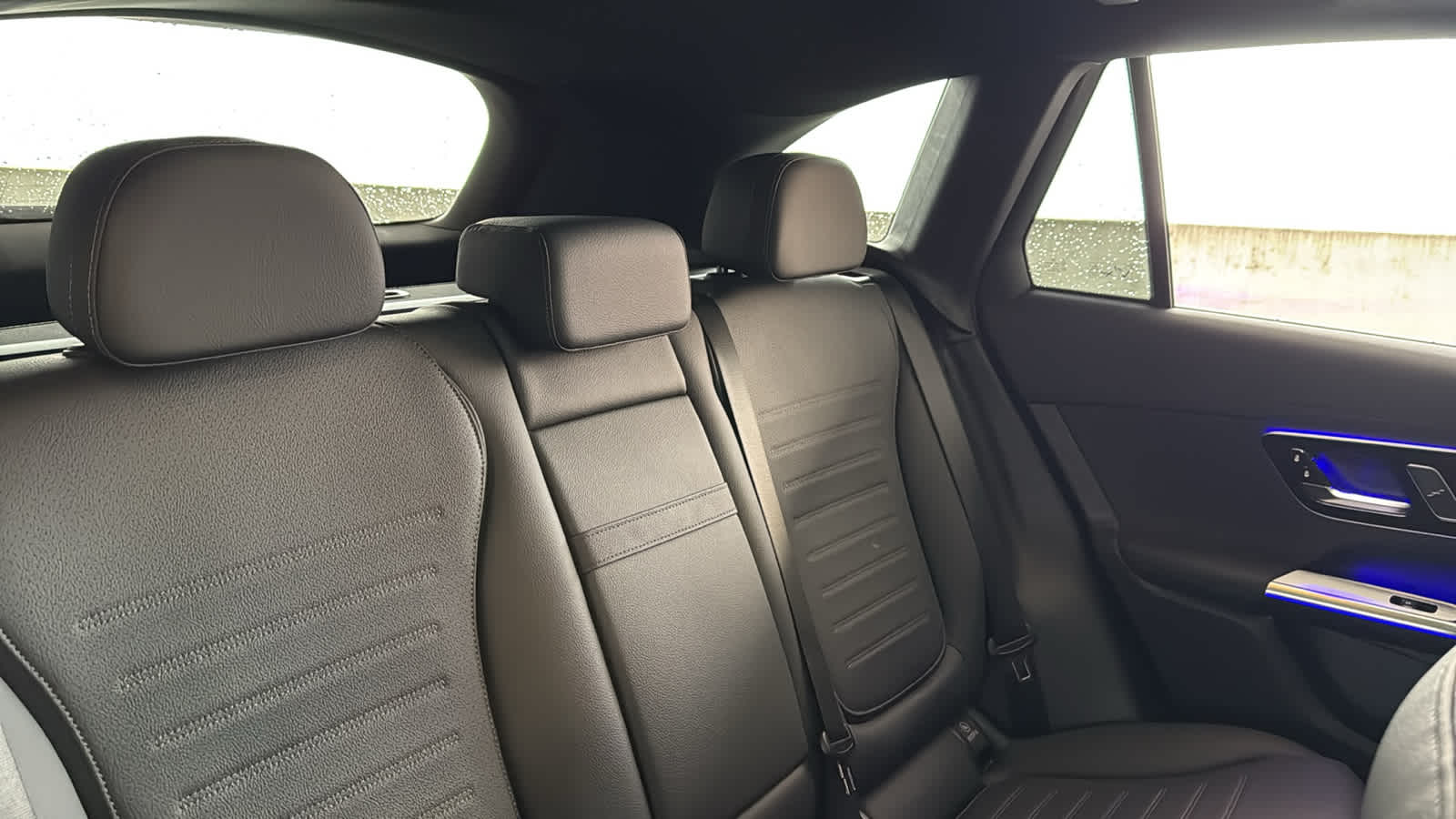 Thumbnail: 2026 Mercedes-Benz GLC - 32