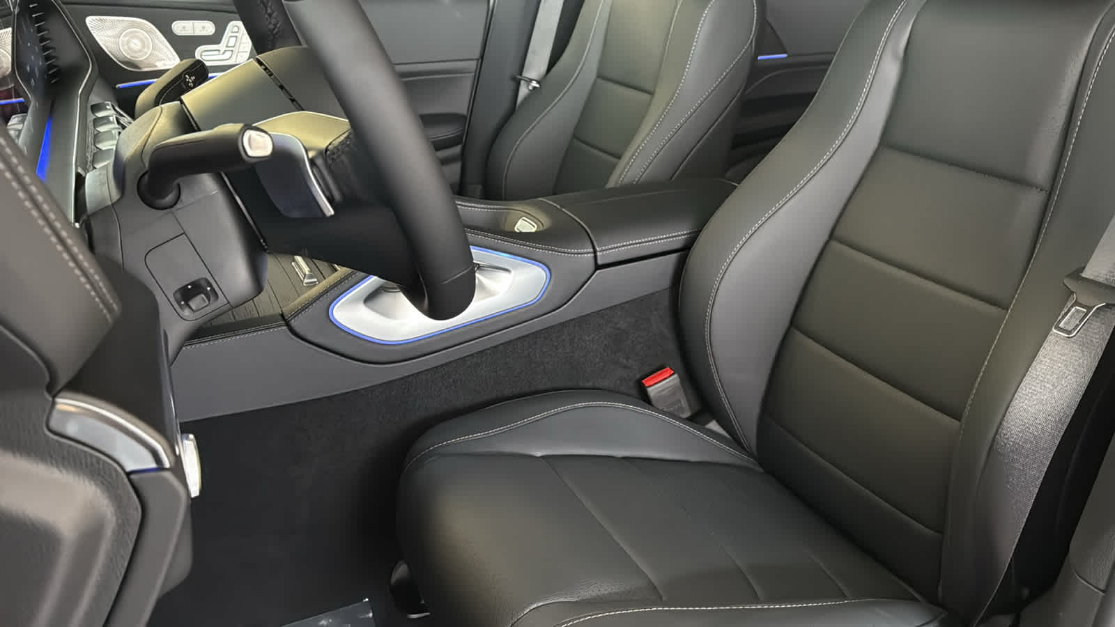 Thumbnail: 2026 Mercedes-Benz GLE - 29