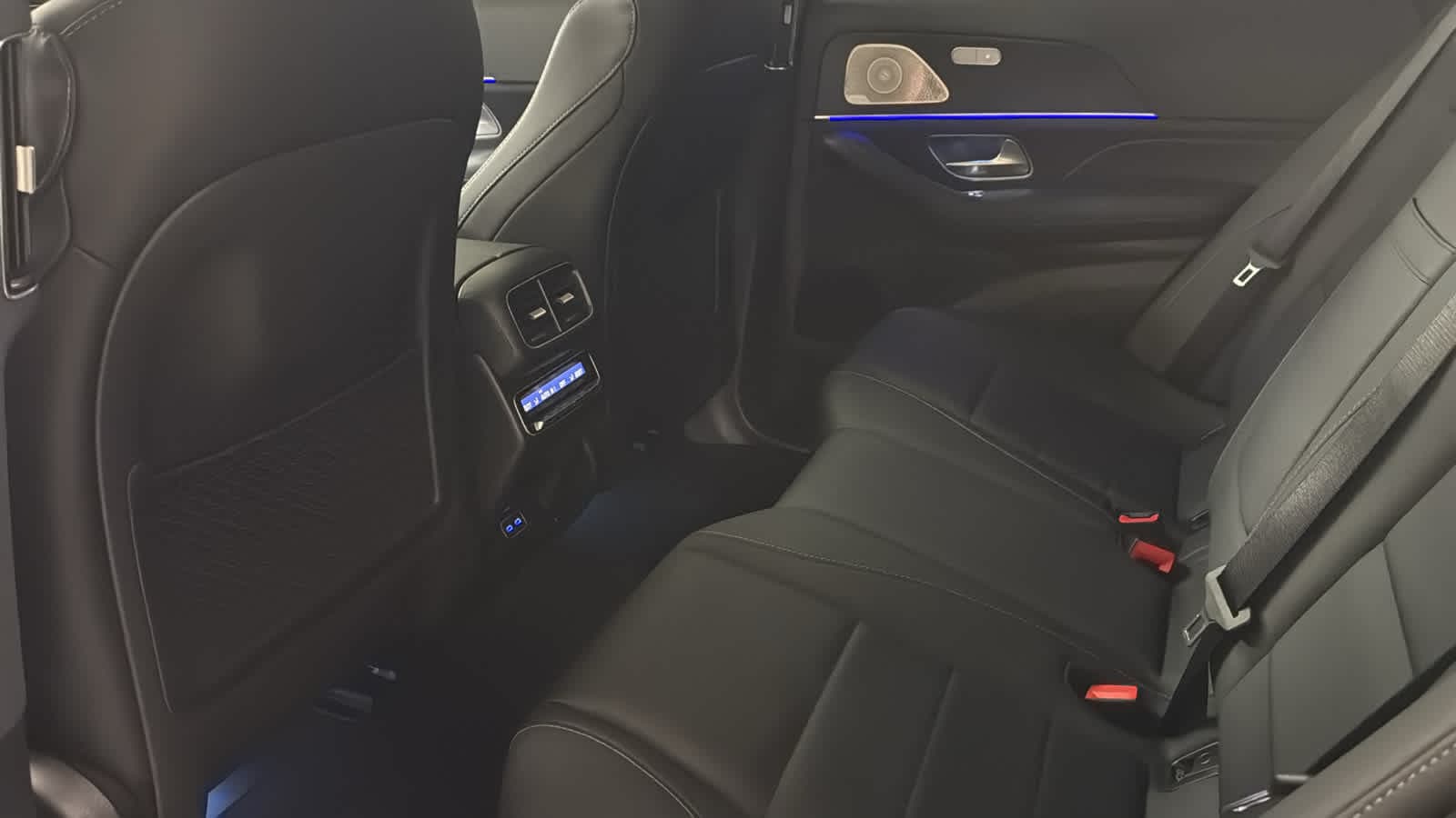 Thumbnail: 2026 Mercedes-Benz GLE - 31