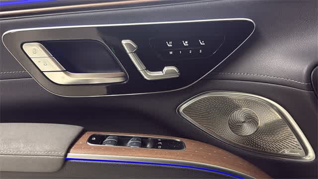 Thumbnail: 2023 Mercedes-Benz EQS - 16