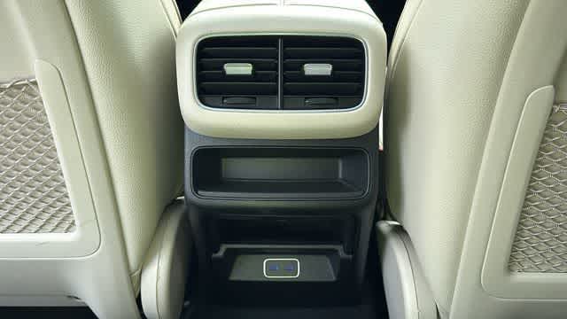 Thumbnail: 2026 Mercedes-Benz GLE - 29