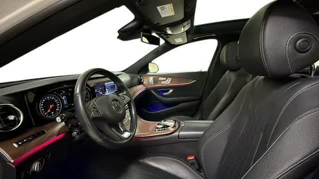 Thumbnail: 2018 Mercedes-Benz E-Class - 4