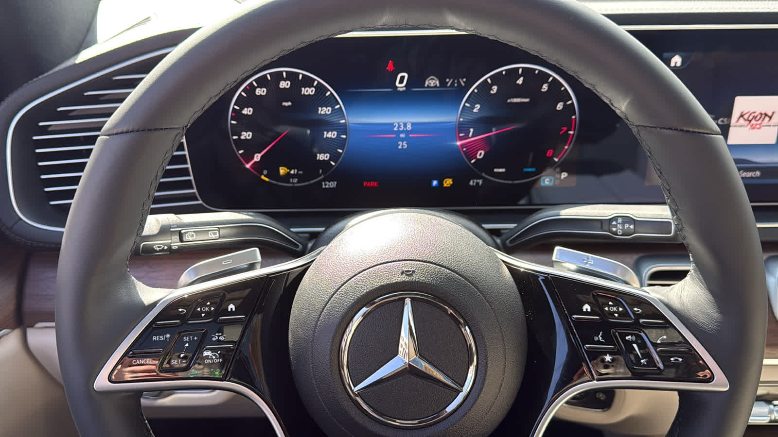 Thumbnail: 2026 Mercedes-Benz GLE - 20