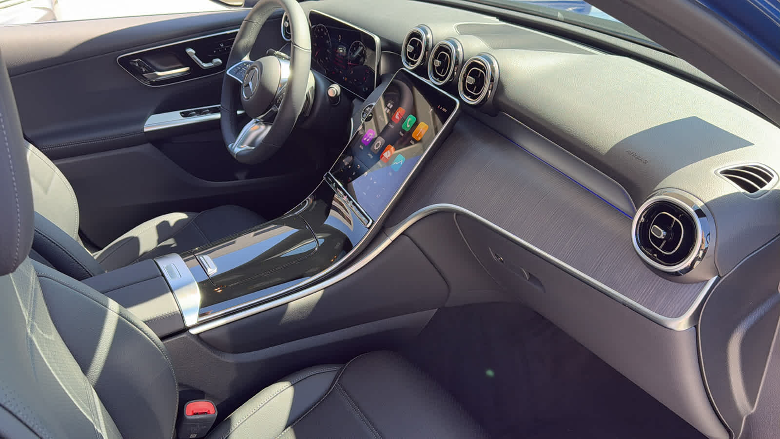 Thumbnail: 2026 Mercedes-Benz GLC - 37