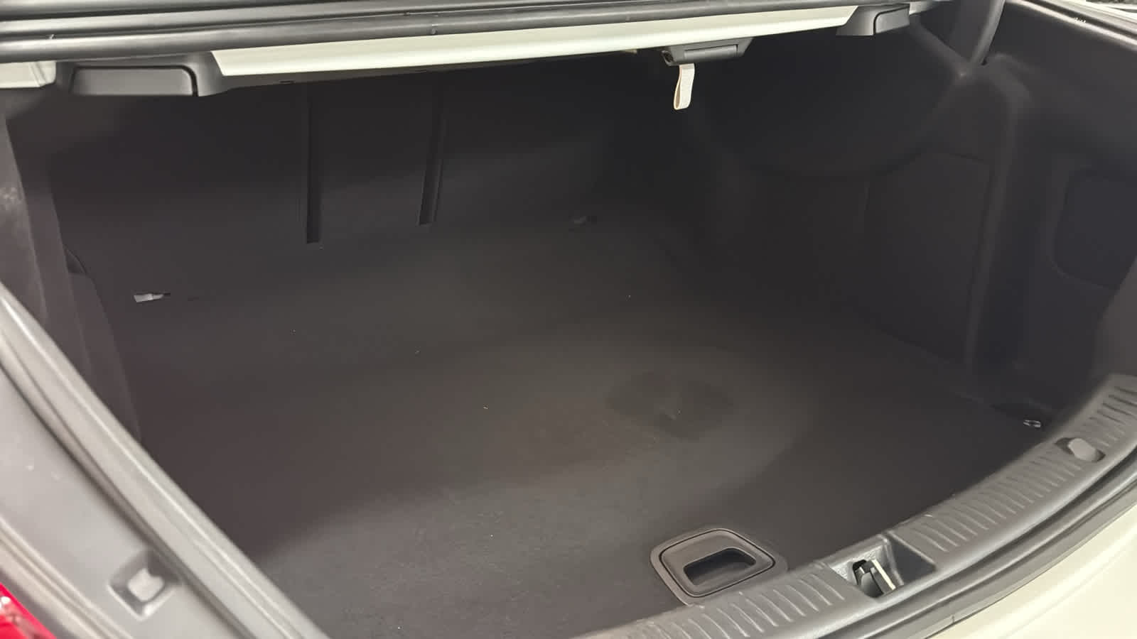 Thumbnail: 2023 Mercedes-Benz E-Class - 31