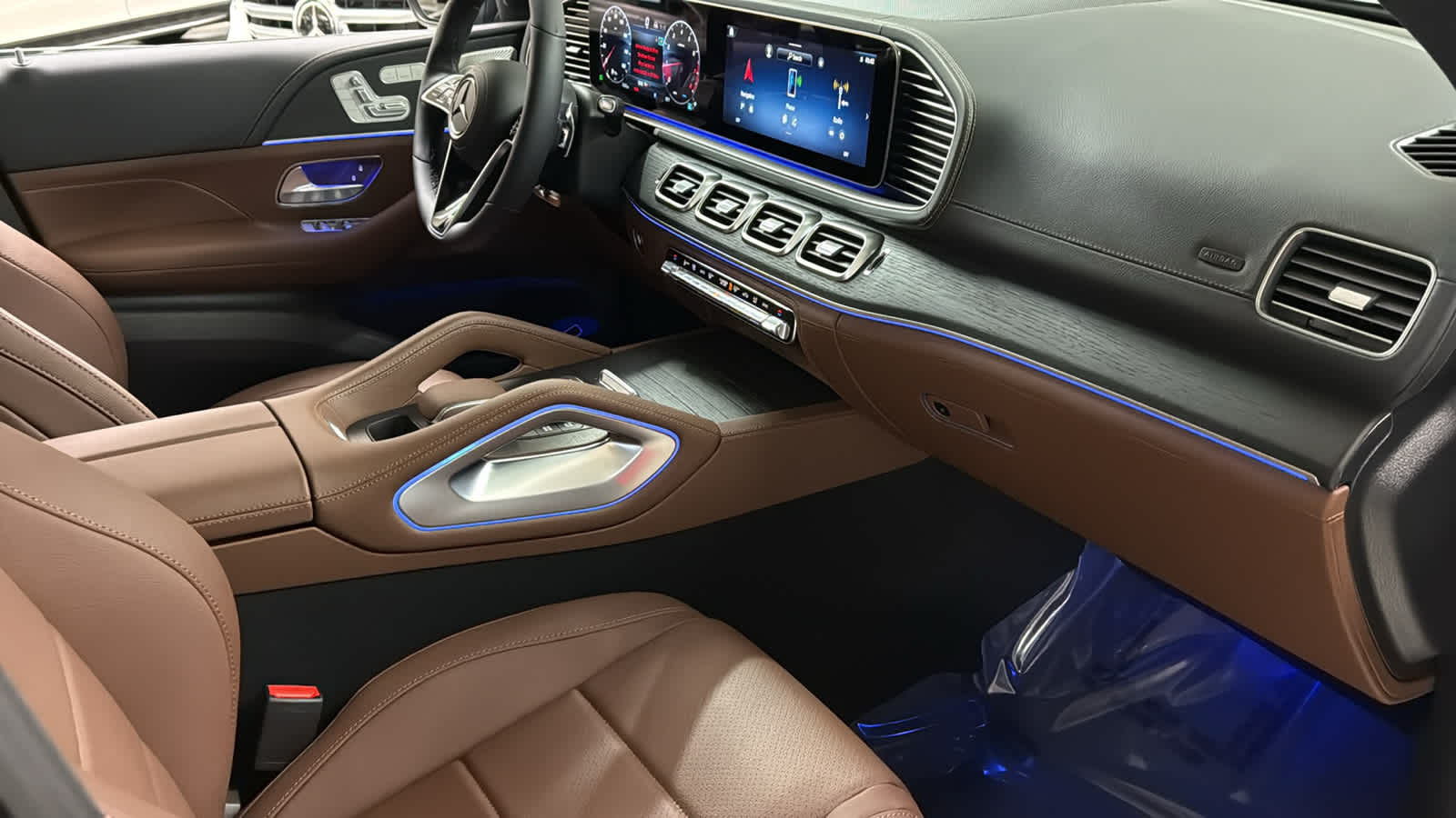Thumbnail: 2026 Mercedes-Benz GLE - 36