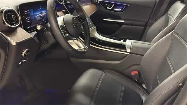 Thumbnail: 2025 Mercedes-Benz GLC - 24