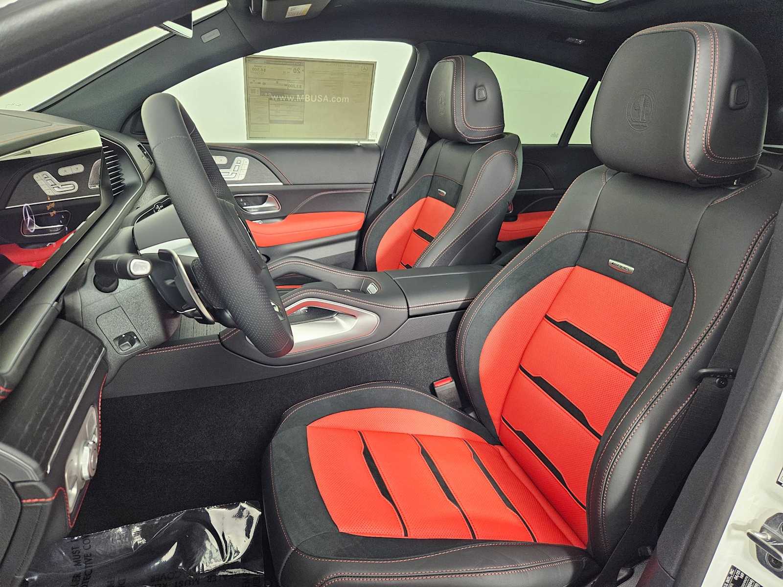 Thumbnail: 2025 Mercedes-Benz GLE - 16