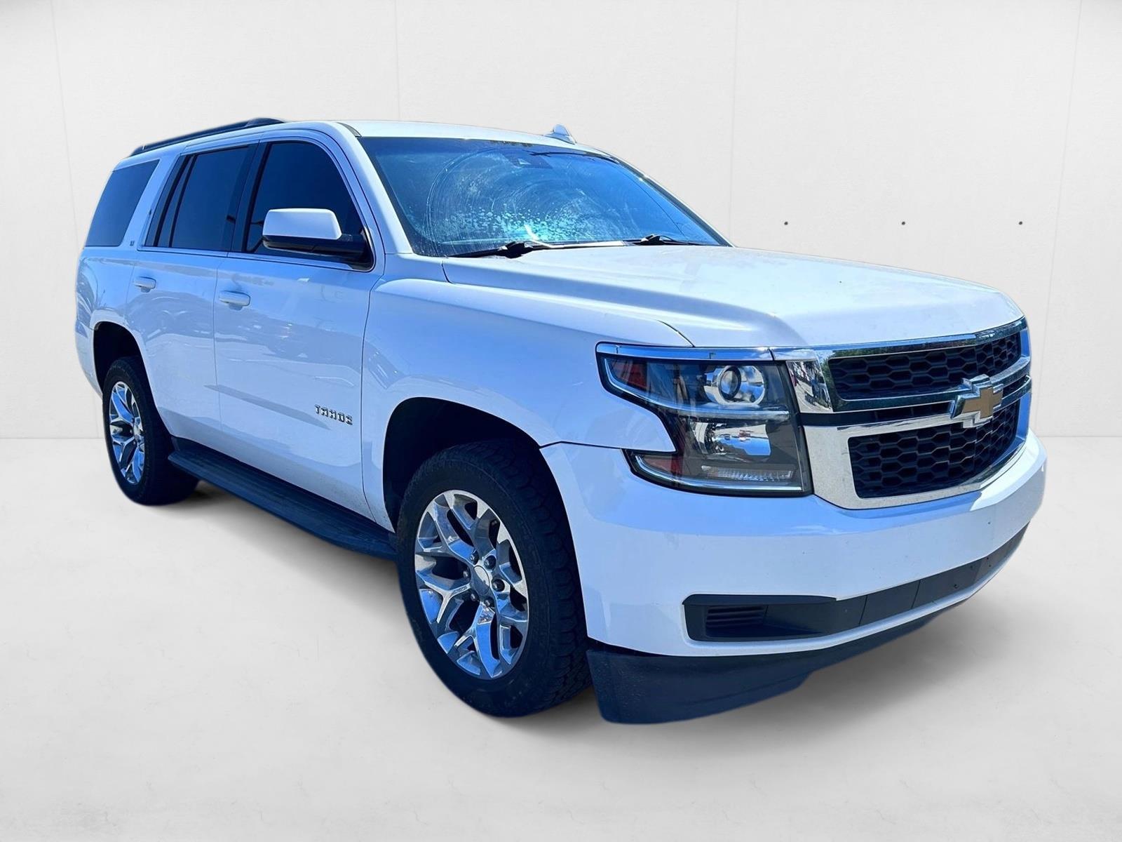 2019 Chevrolet Tahoe LT photo 3