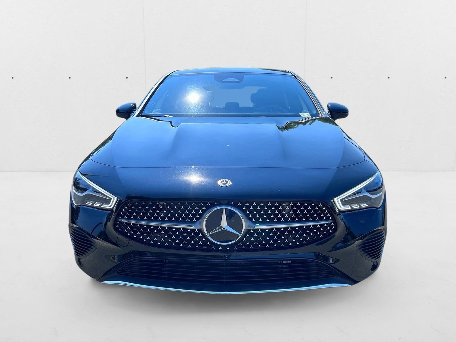 2025 Mercedes Benz CLA 250 4MATIC photo 2