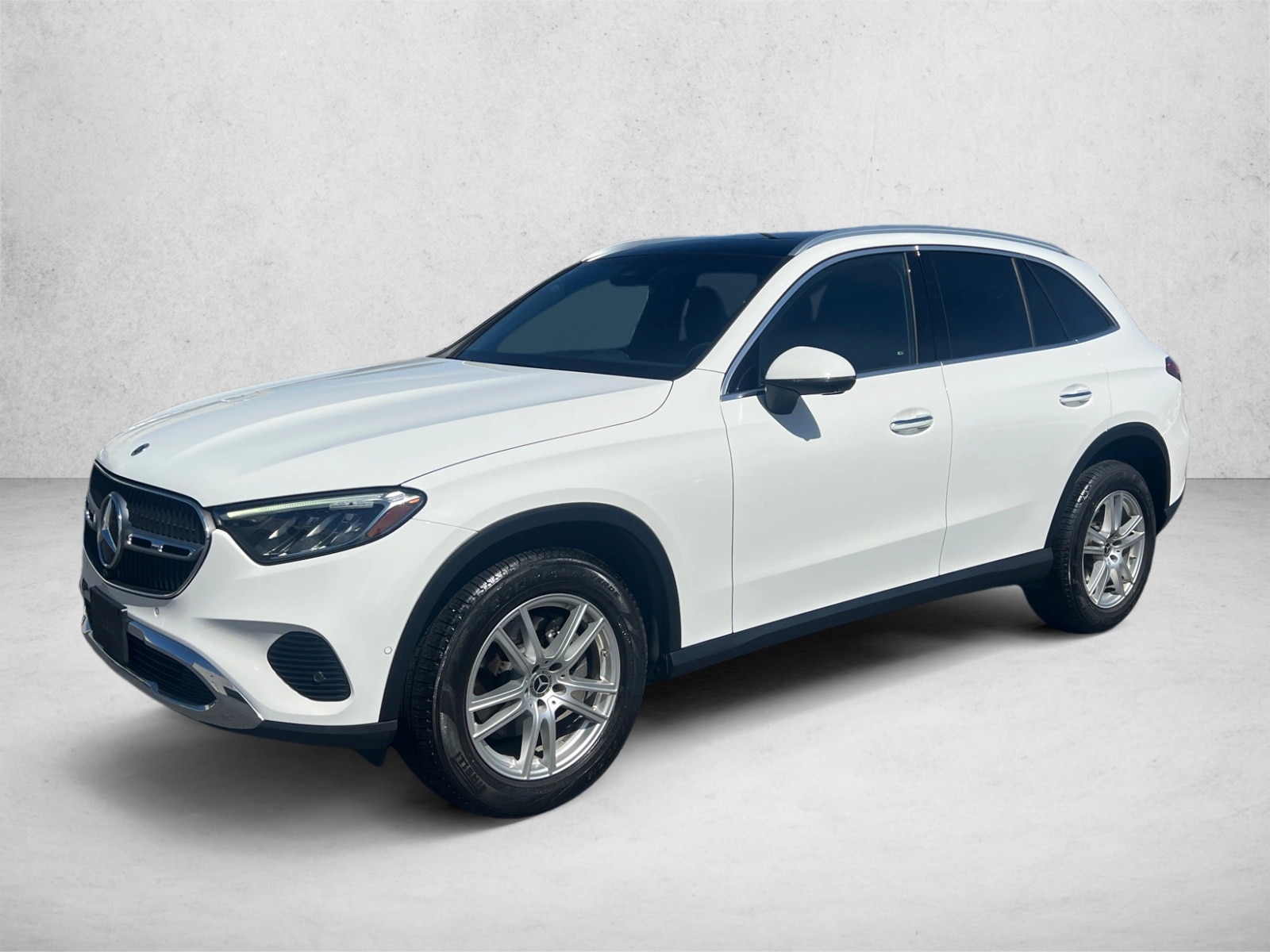 2024 Mercedes-Benz GLC GLC 300 4MATIC's photo