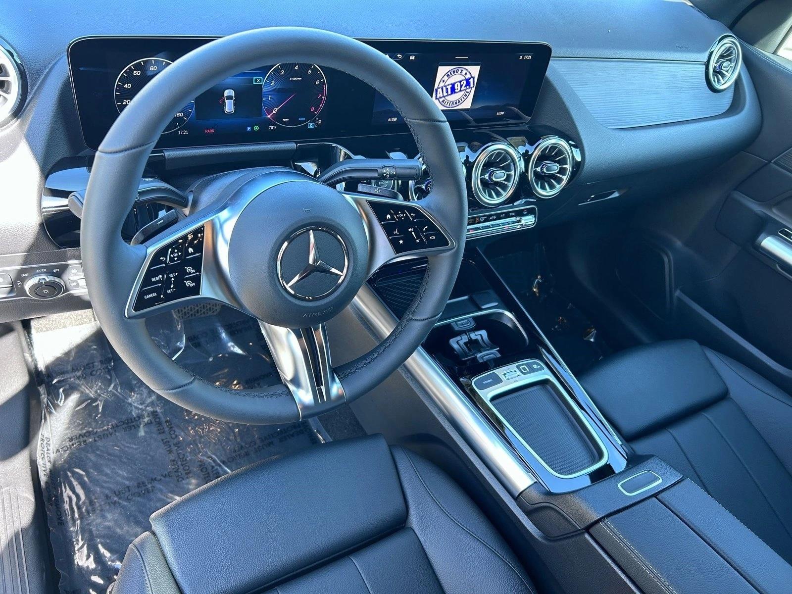 2026 Mercedes Benz GLA 250 4MATIC photo 3