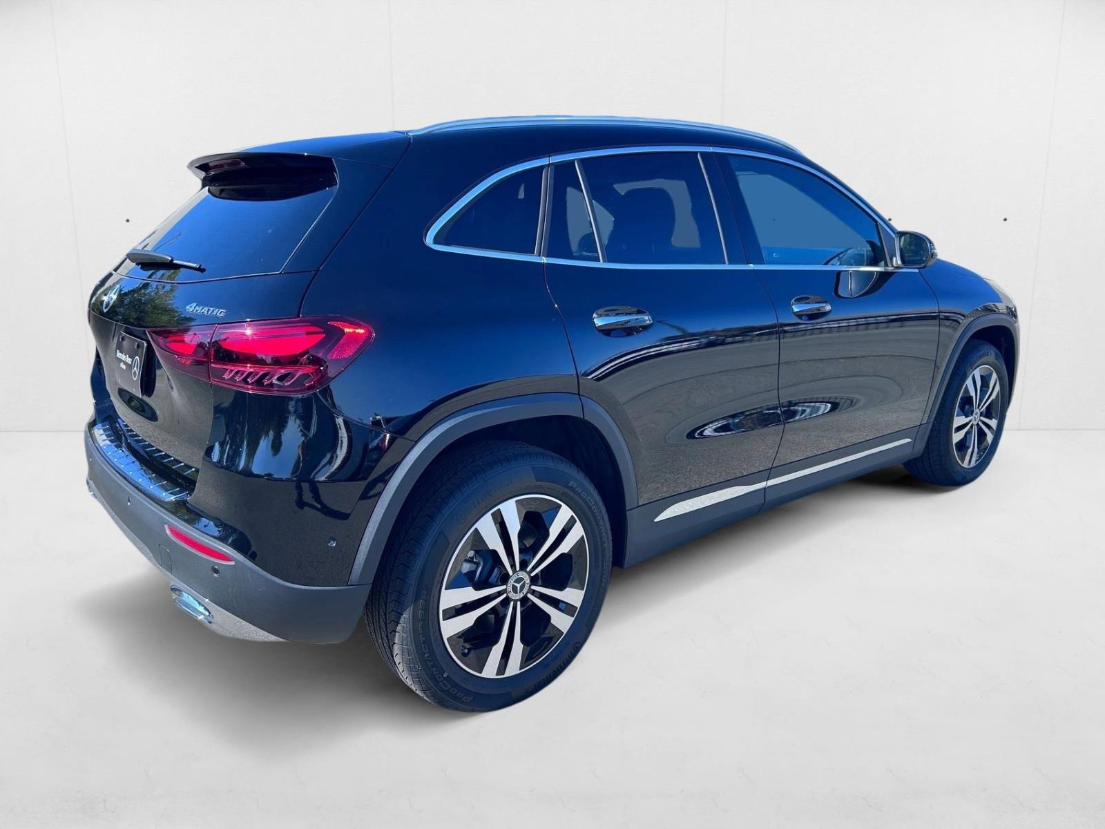 2026 Mercedes Benz GLA 250 4MATIC photo 2
