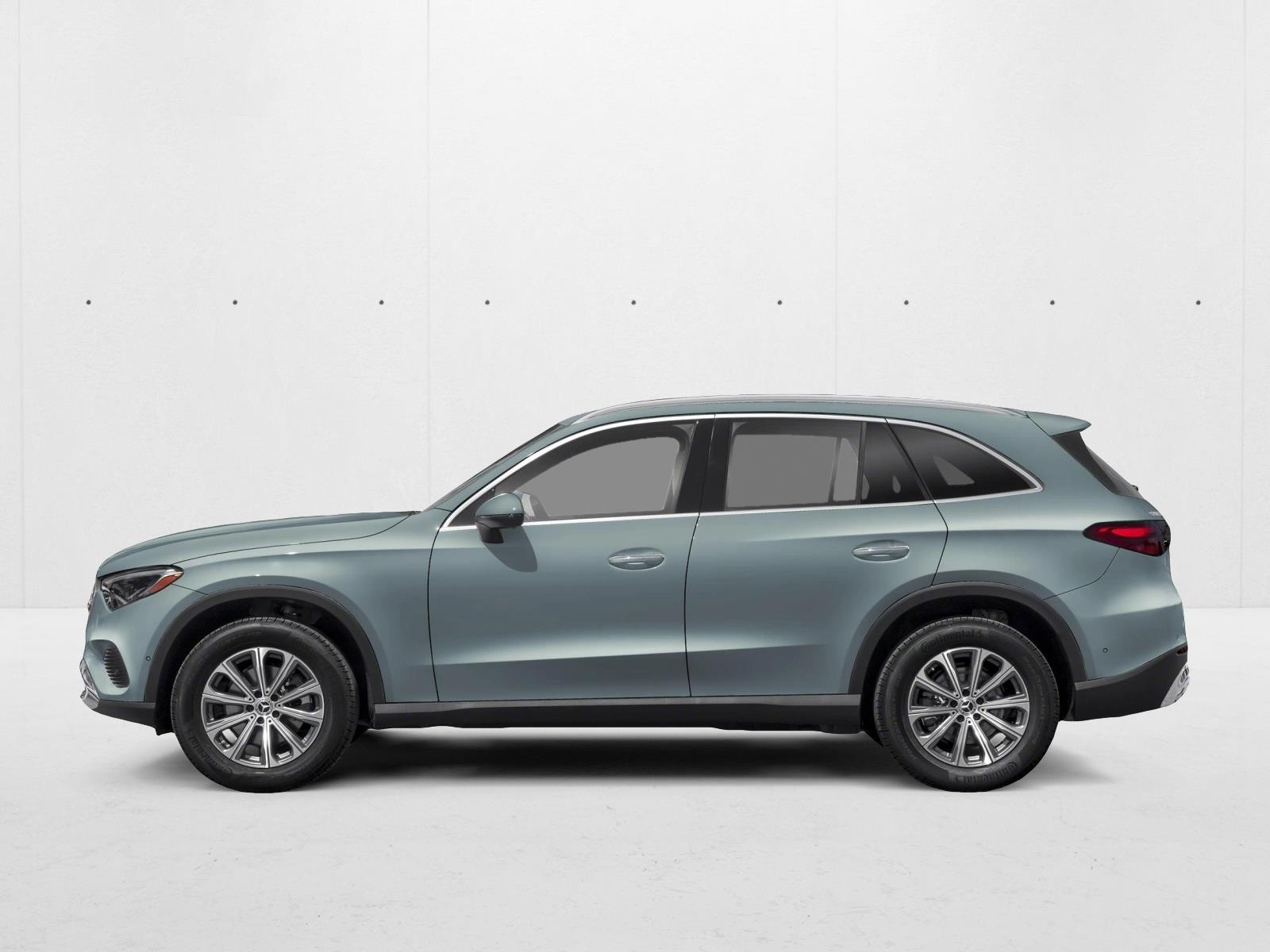 2026 Mercedes Benz GLC 300 4MATIC photo 3