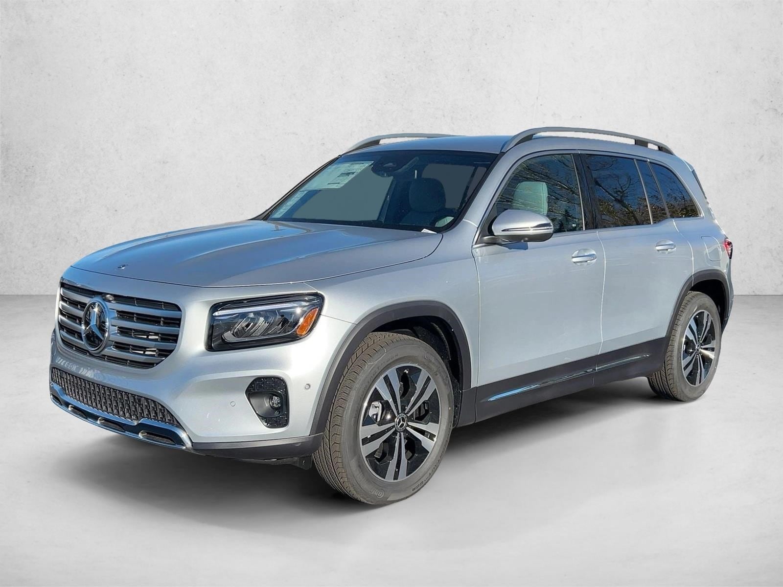 2026 Mercedes-Benz GLB GLB 250's photo