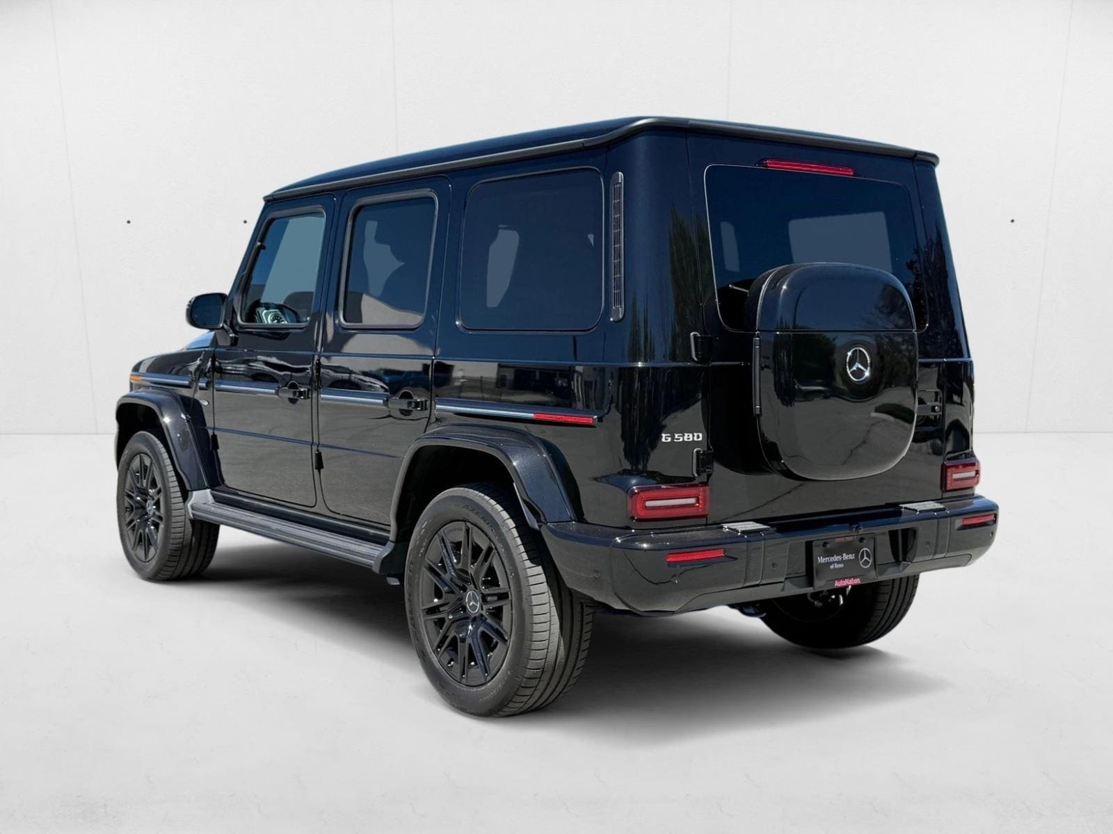 2025 Mercedes-Benz G-Class G580 - Photo 9