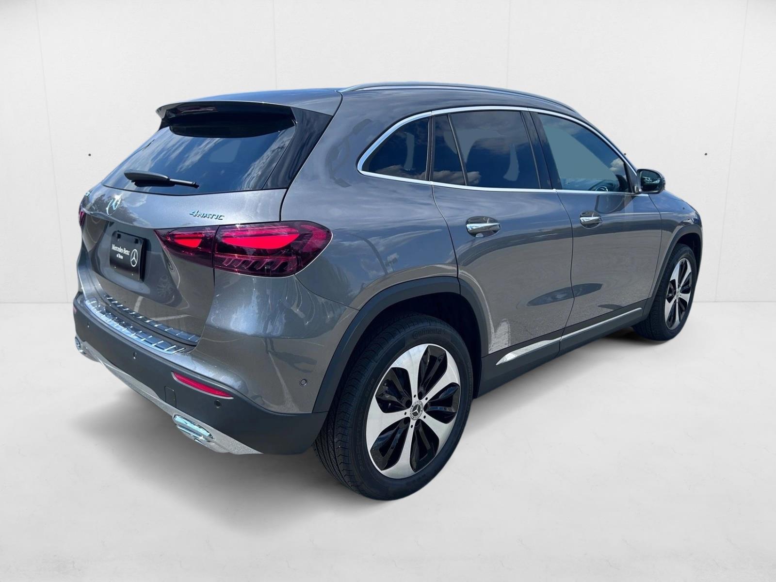 2026 Mercedes Benz GLA 250 4MATIC photo 2