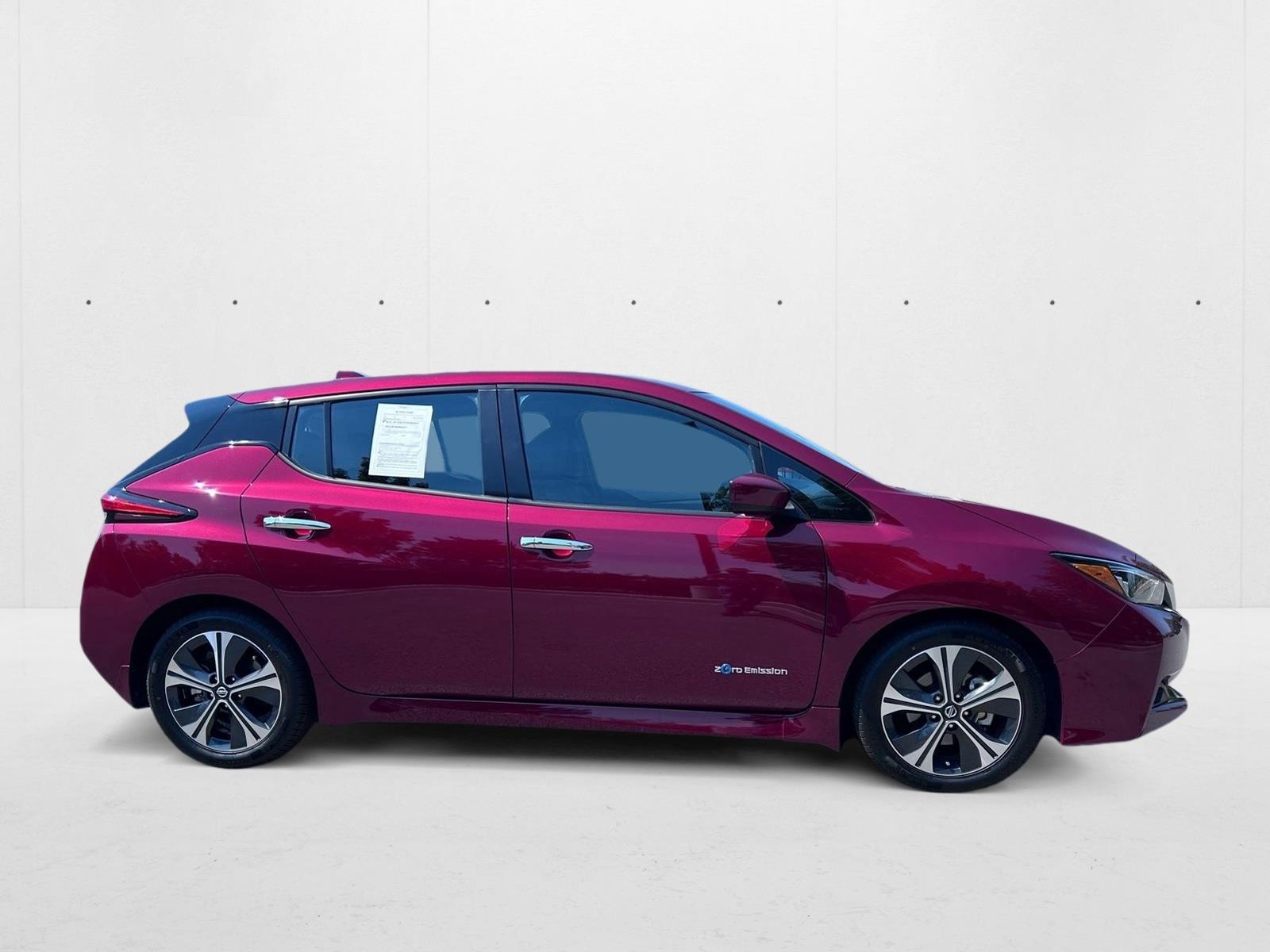 2019 Nissan Leaf SV photo 4