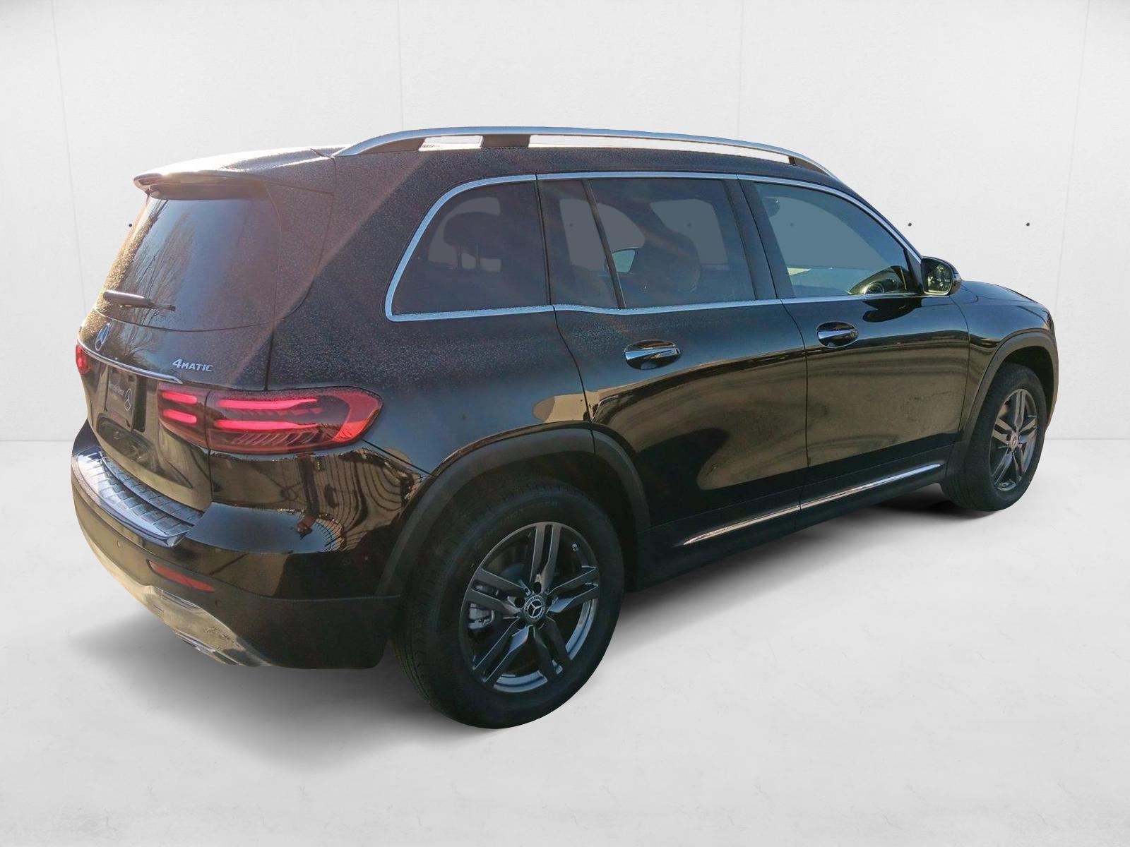 2025 Mercedes Benz GLB 250 4MATIC photo 2