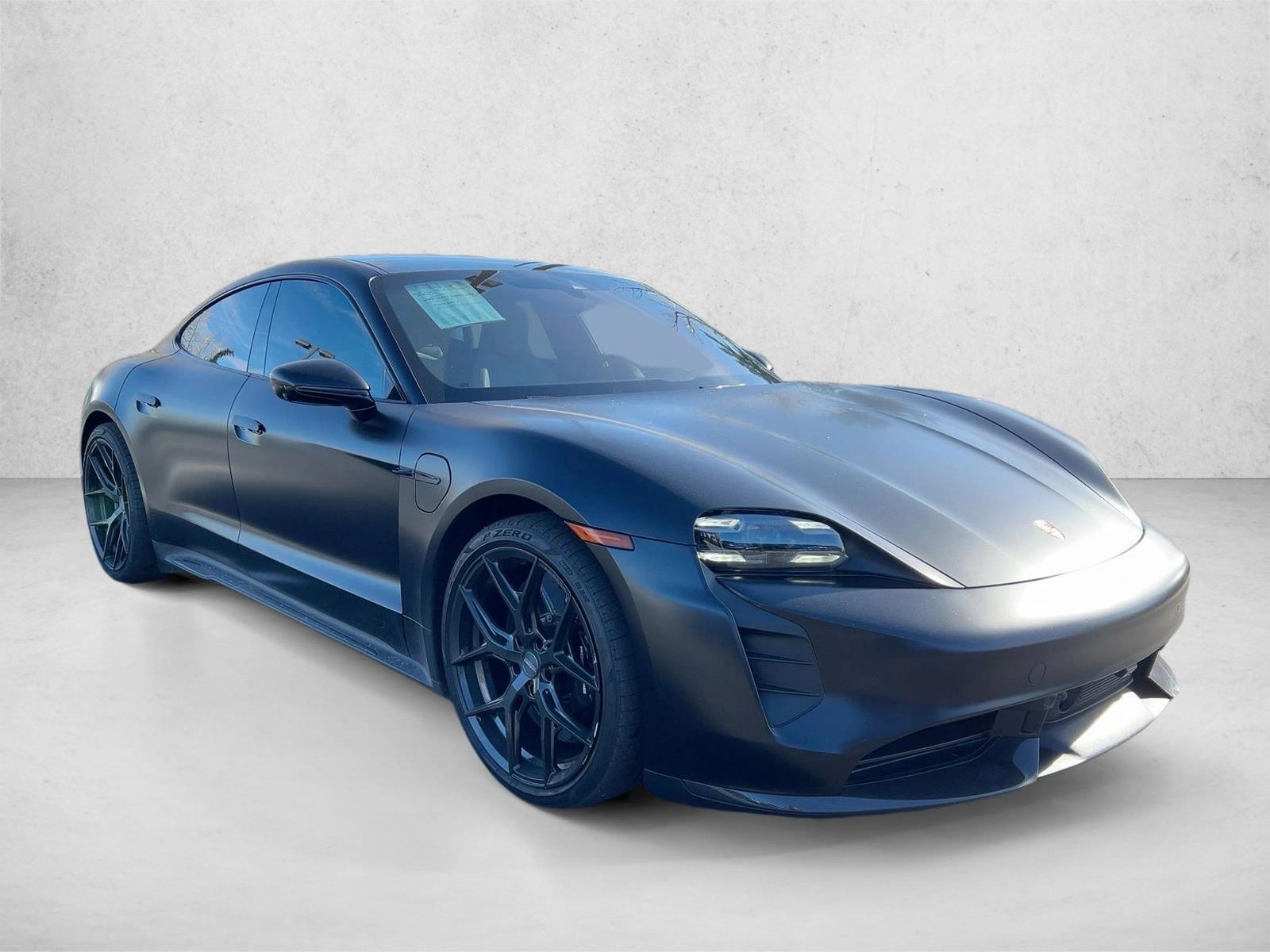 2021 Porsche Taycan Turbo S photo 3