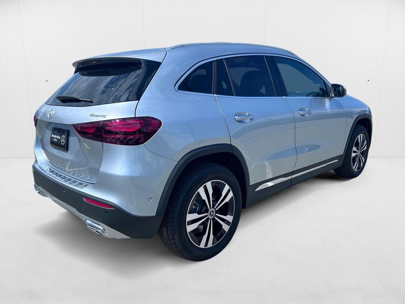 2026 Mercedes Benz GLA 250 4MATIC photo 2