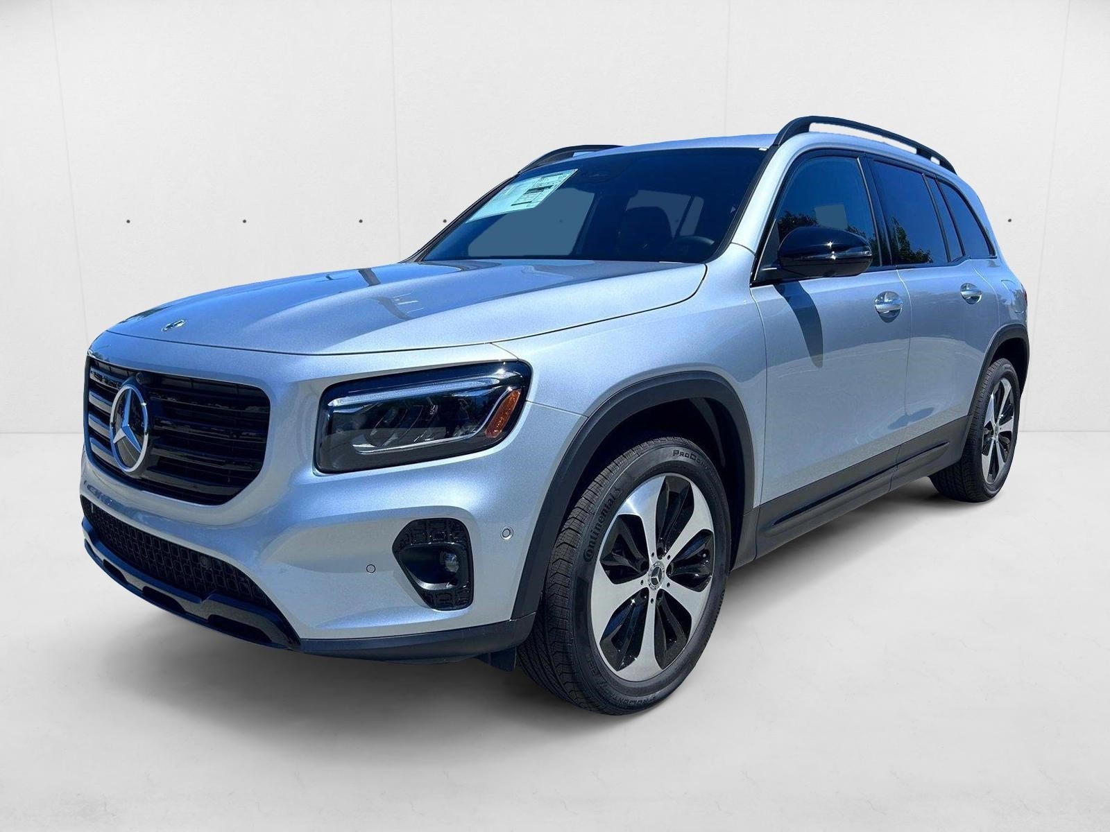 2025 Mercedes-Benz GLB Base's photo