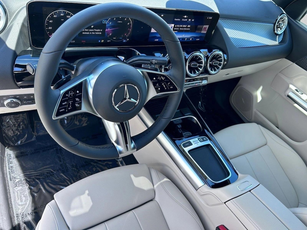 Certified 2025 Mercedes-Benz GLA 4MATIC SUV