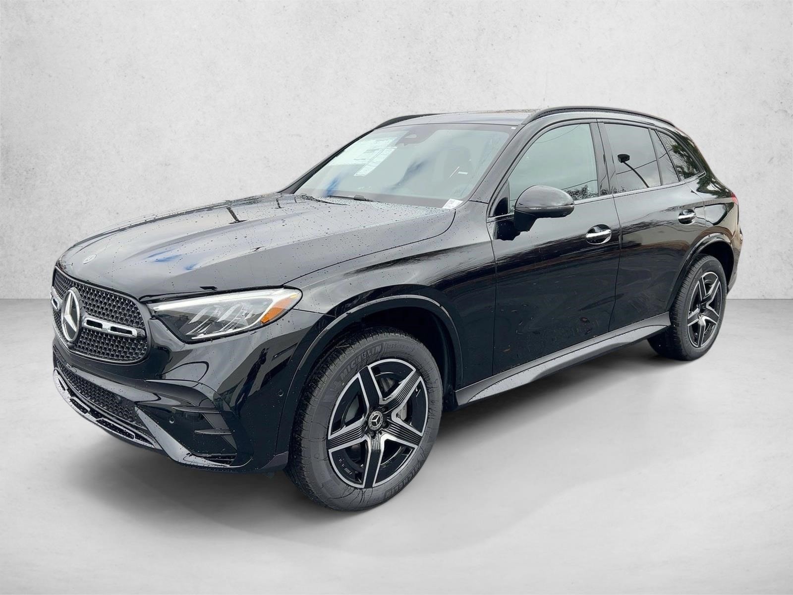 2026 Mercedes-Benz GLC Base's photo