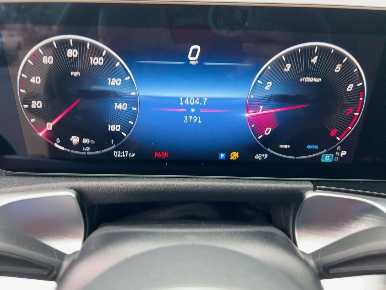 2025 Mercedes-Benz GLB Base - Photo 11