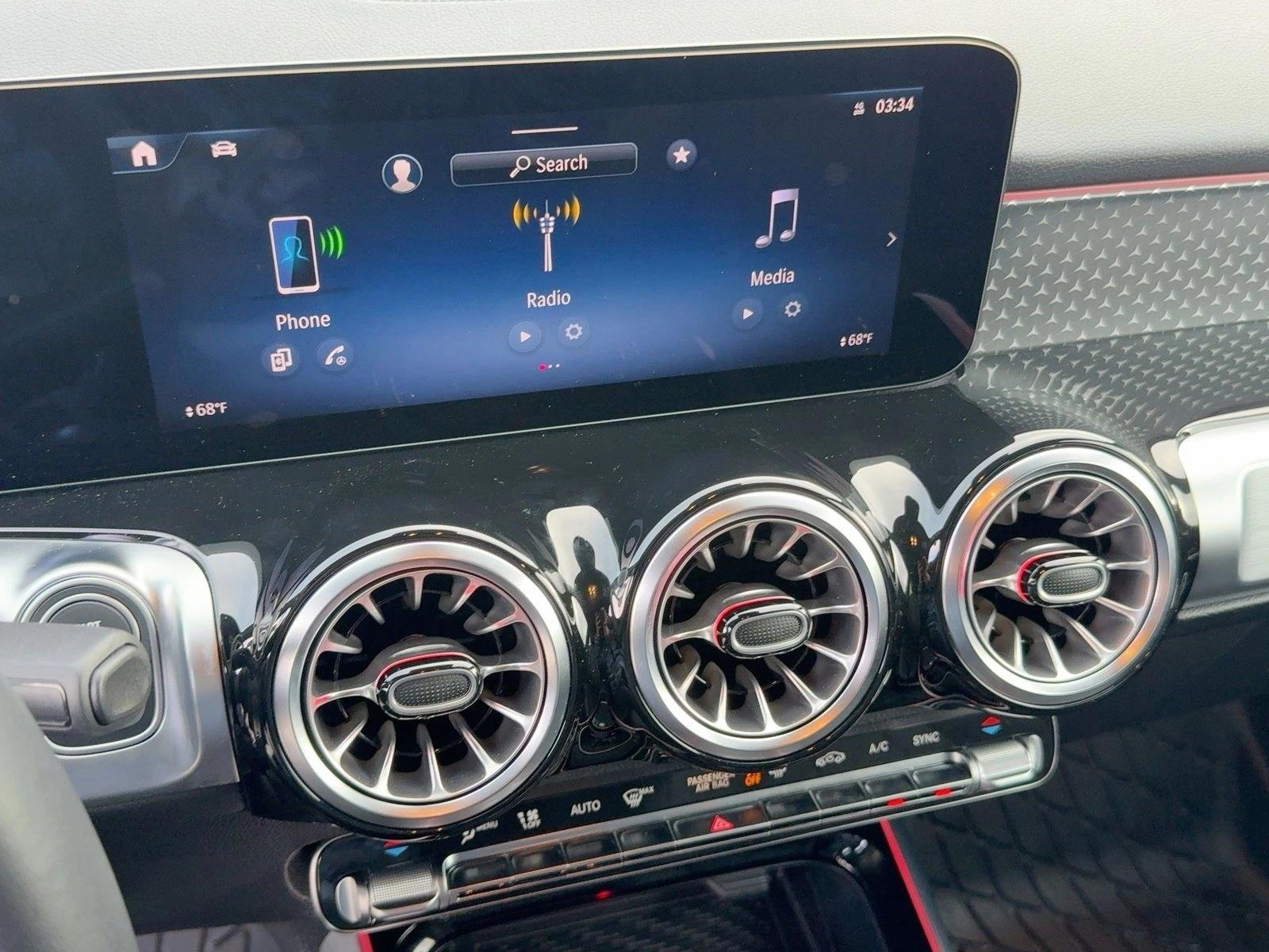 2025 Mercedes-Benz GLB Base - Photo 13