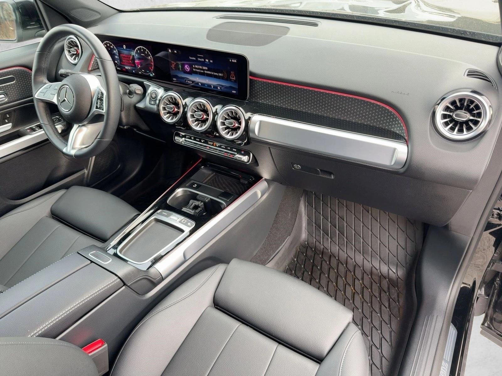 2025 Mercedes-Benz GLB Base - Photo 22