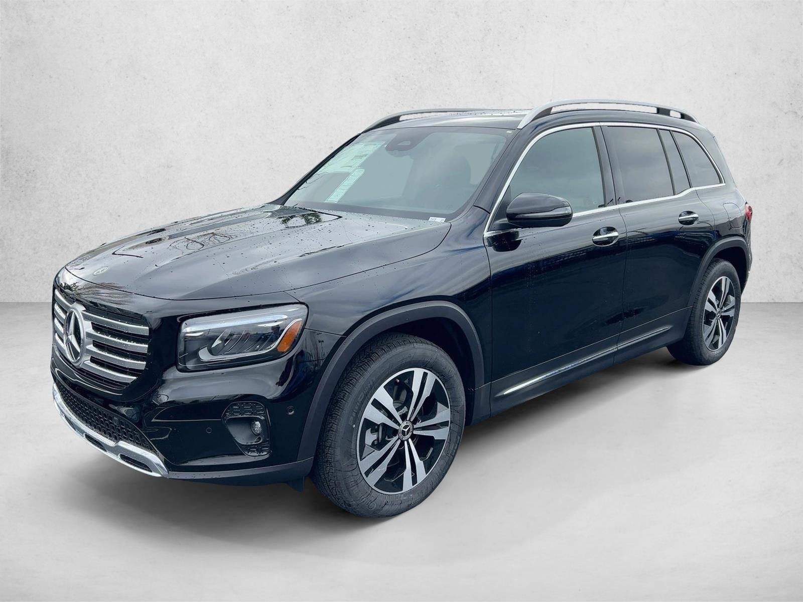 2026 Mercedes-Benz GLB GLB 250 4MATIC's photo