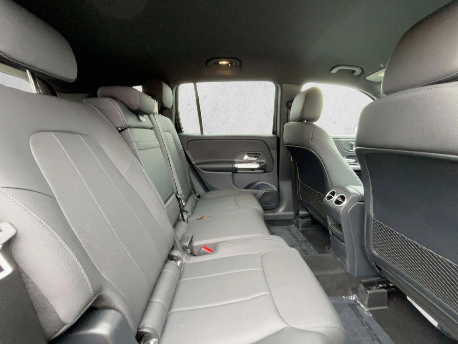 2025 Mercedes-Benz GLB Base - Photo 18